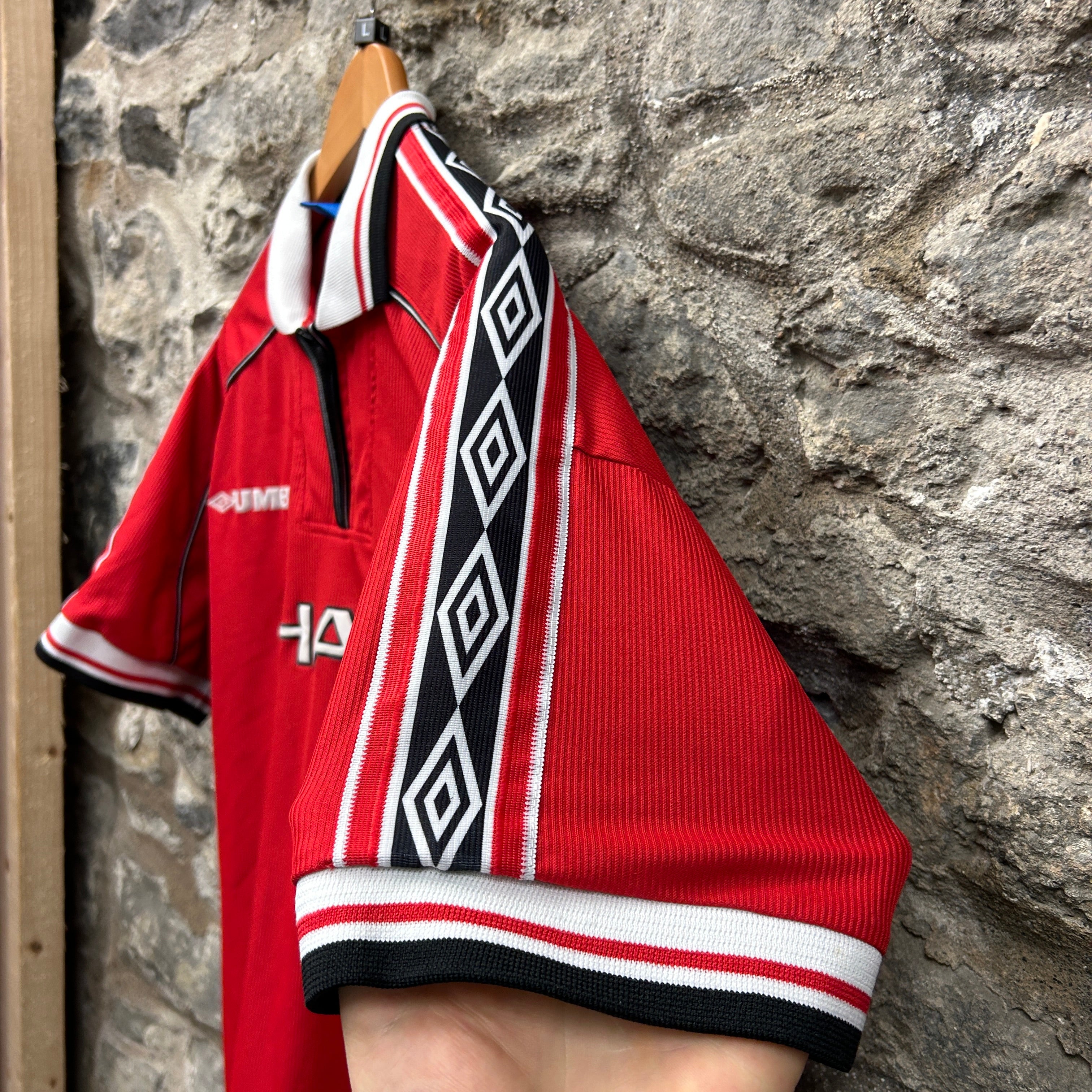 Manchester United 1998/1999Umbro Football Shirt