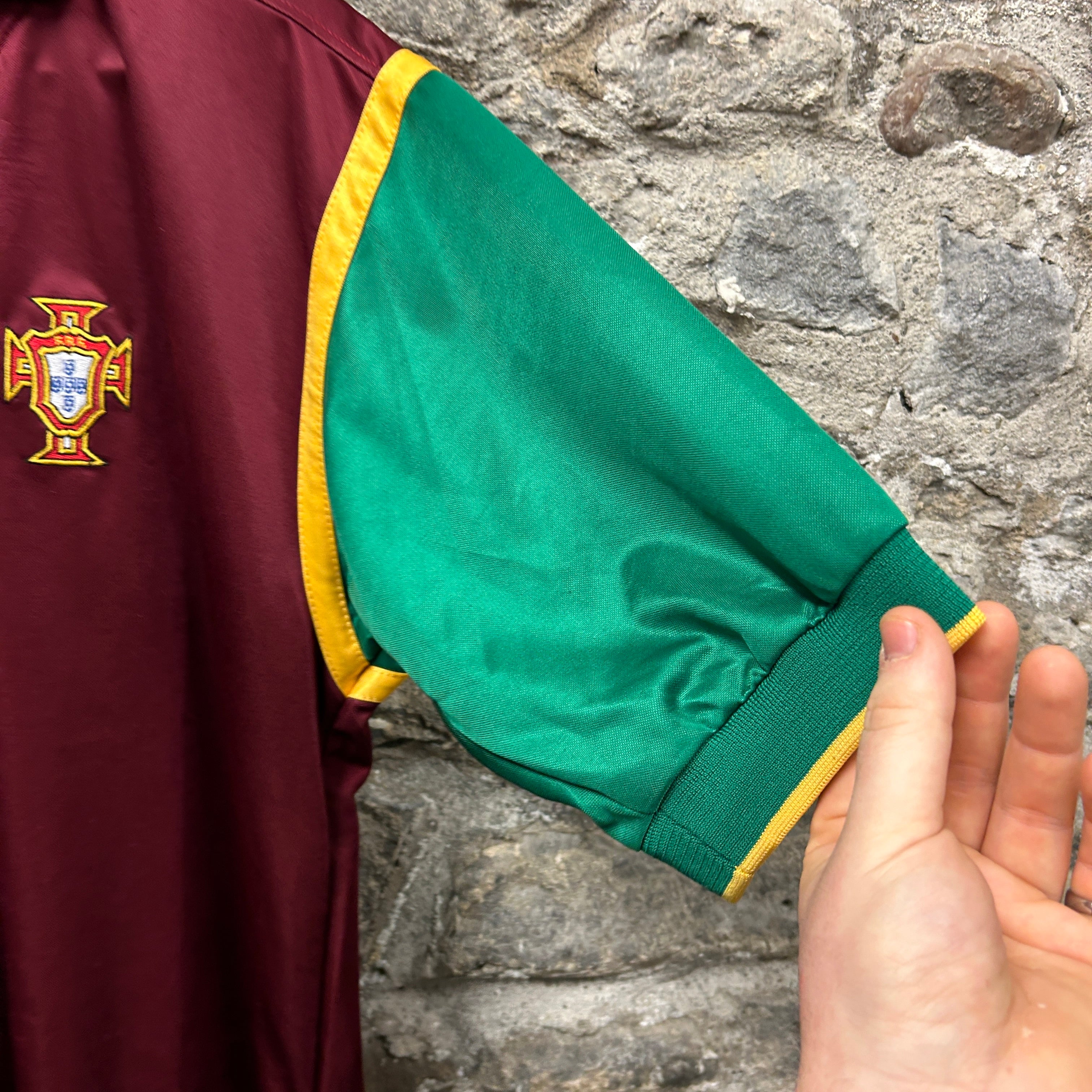 Vintage Portugal 1998/1999 Nike Football Shirt