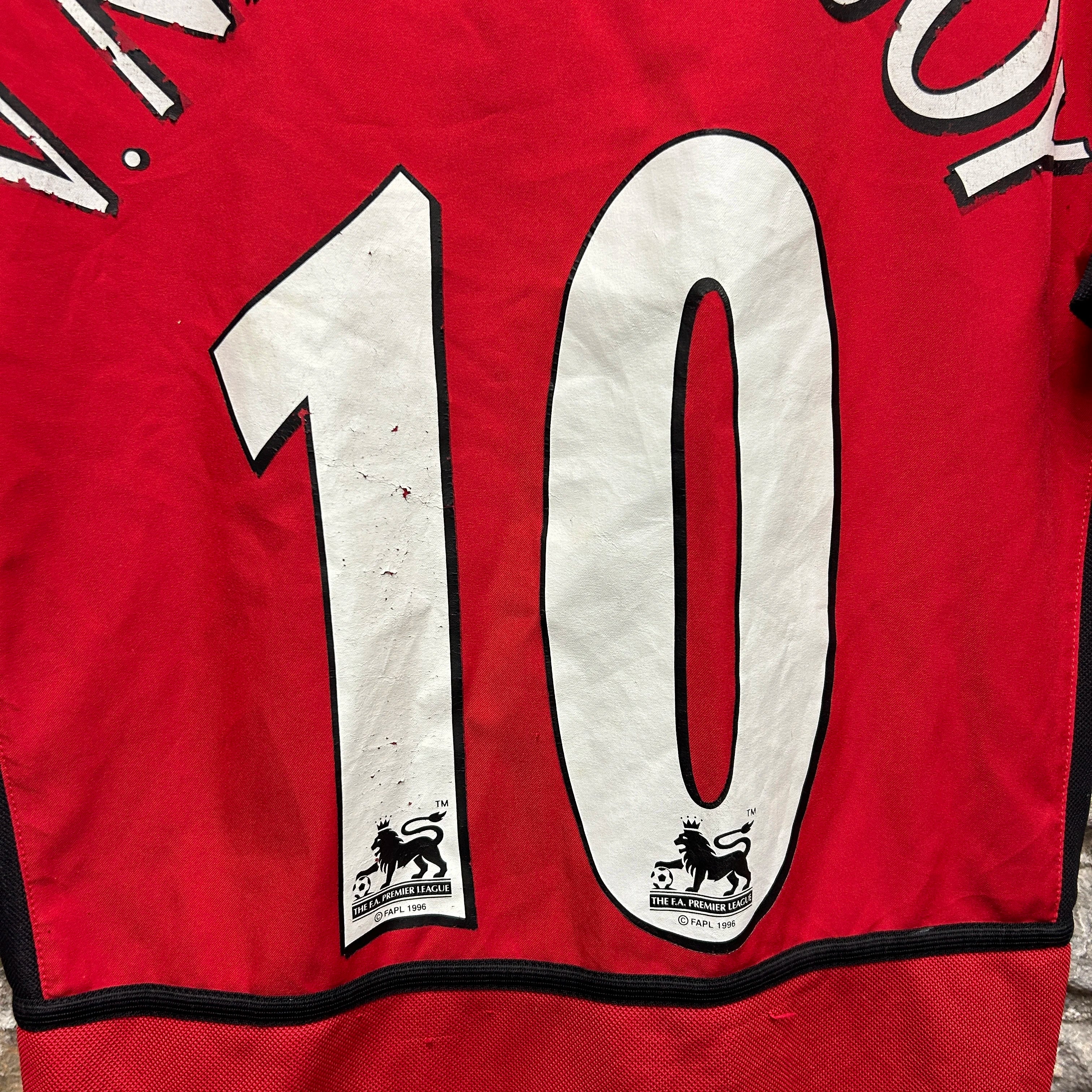Vintage Manchester United Jersey V.Nistelrooy