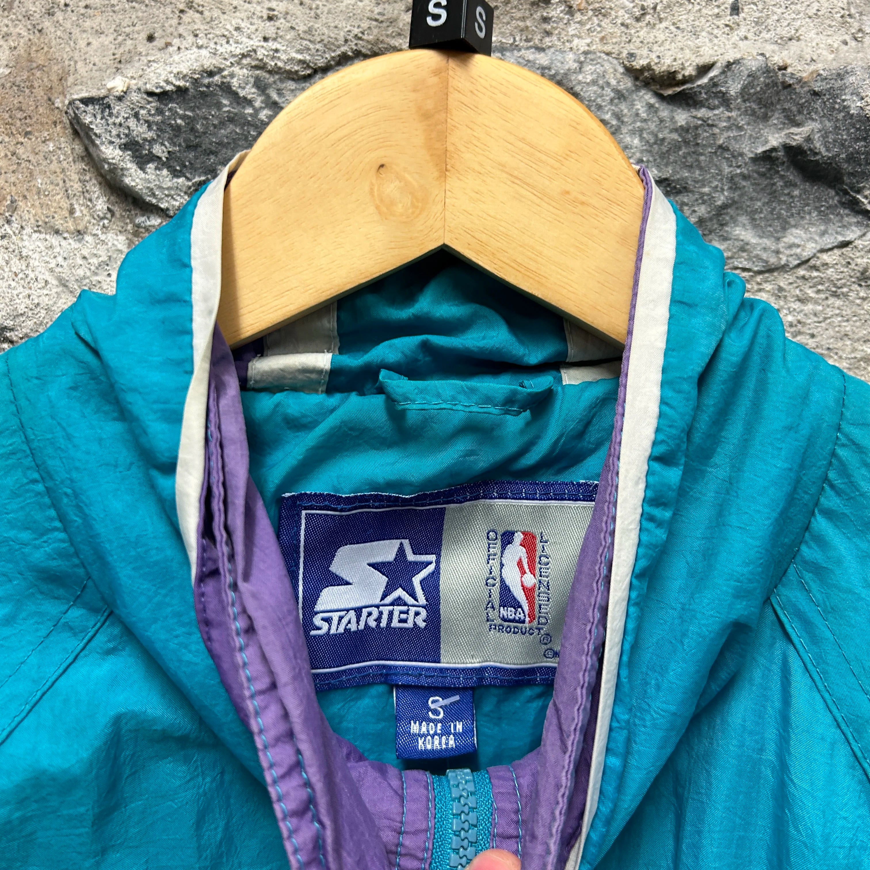 Vintage Charlotte hornets Starter Windbreaker Jacket
