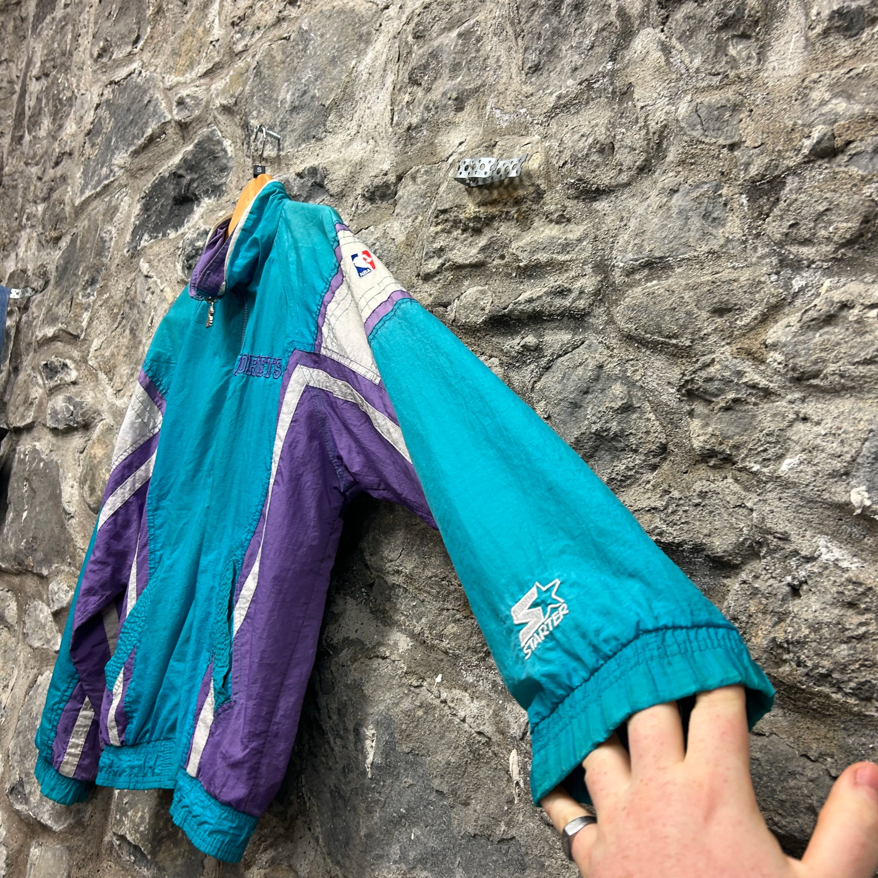 Vintage Charlotte hornets Starter Windbreaker Jacket