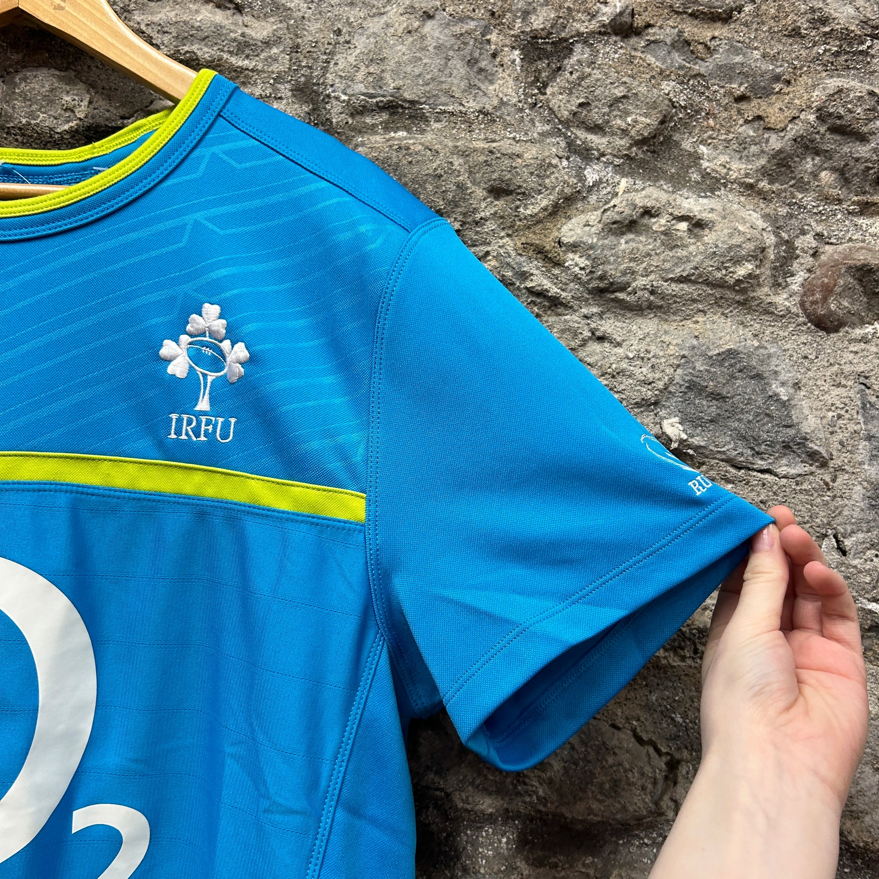 Ireland Player Issue training Top