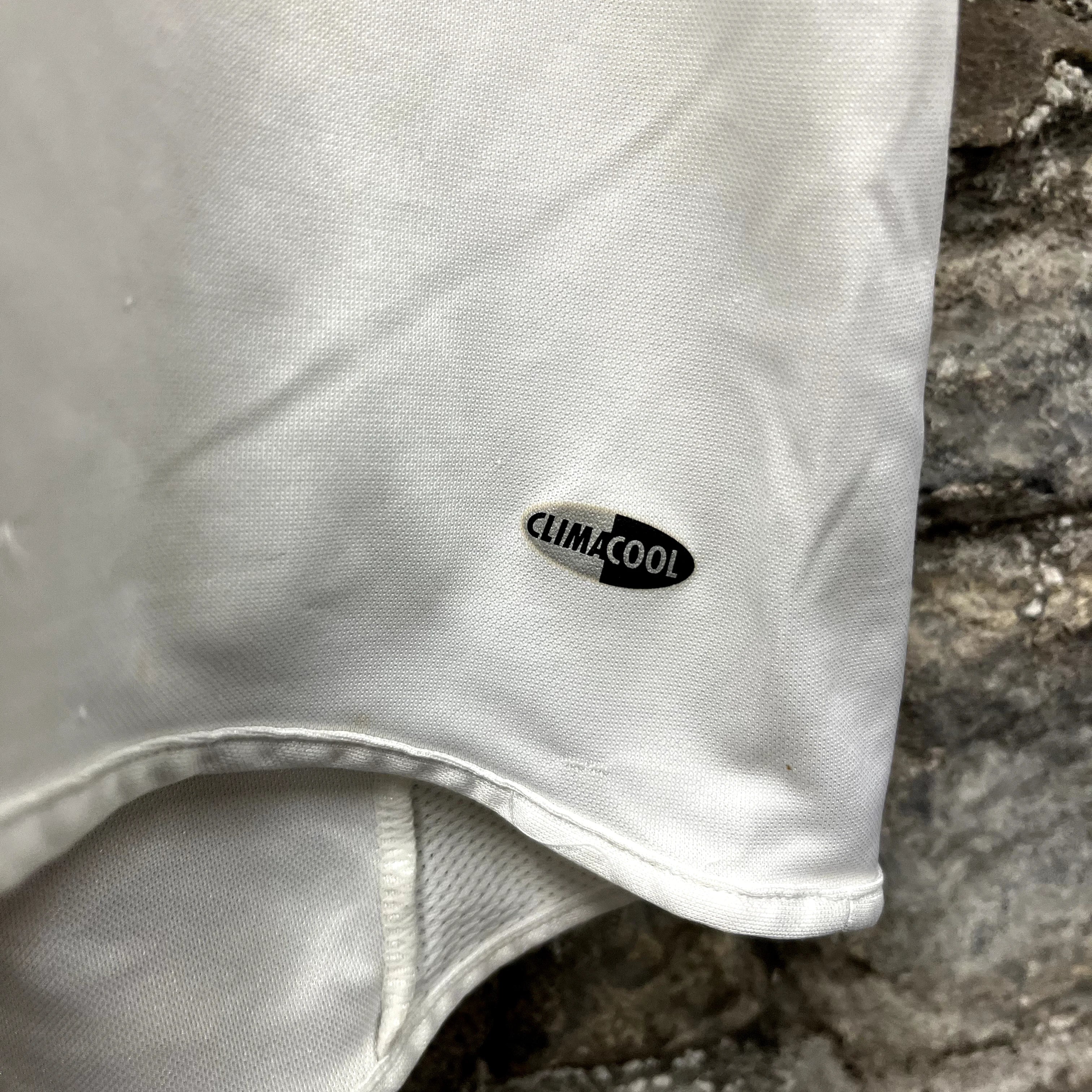 Vintage Real Madrid Football Shirt-2004/2005