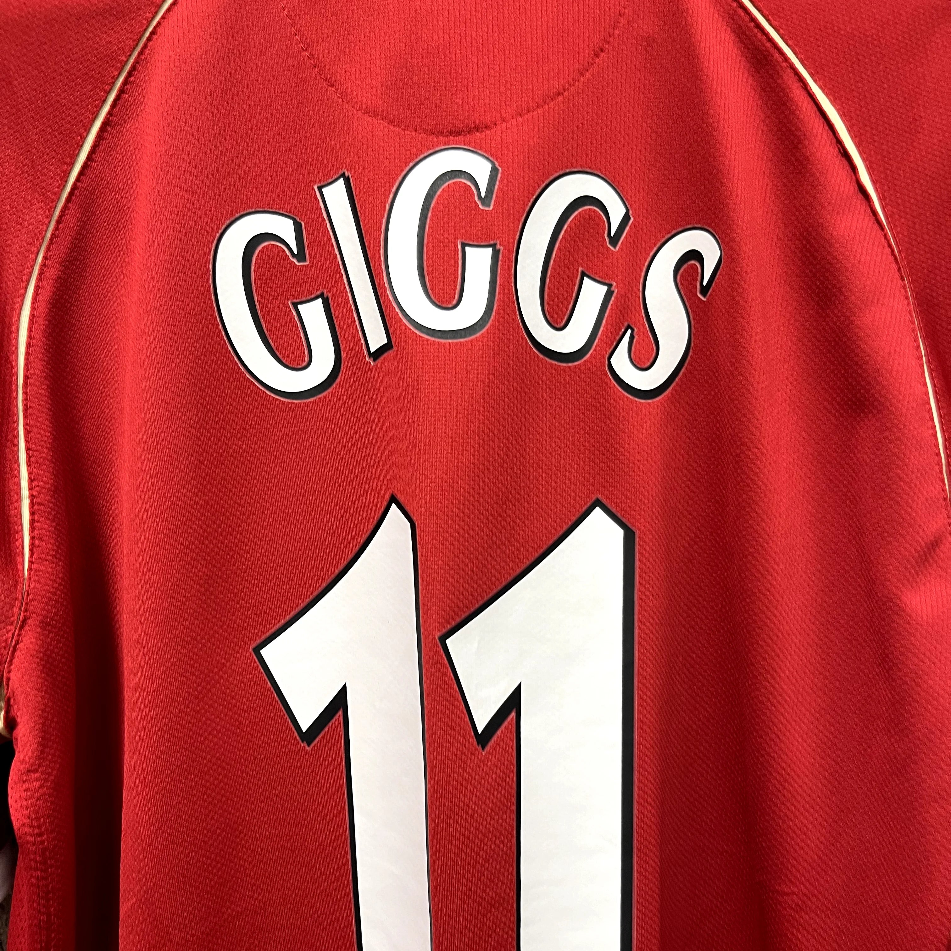 Vintage Ryan Giggs Jersey-2006/2007