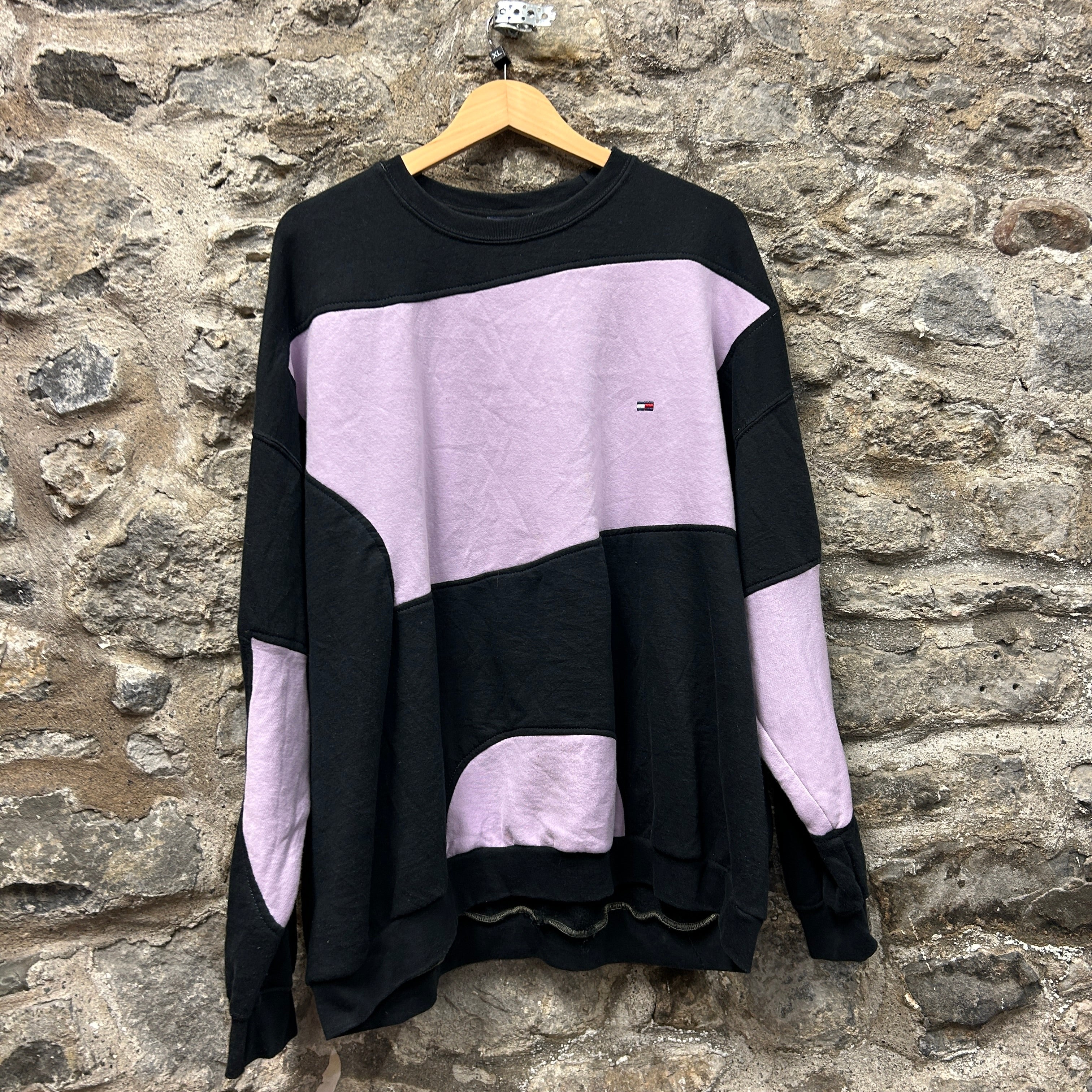 Reworked Tommy Hilfiger Sweatshirt