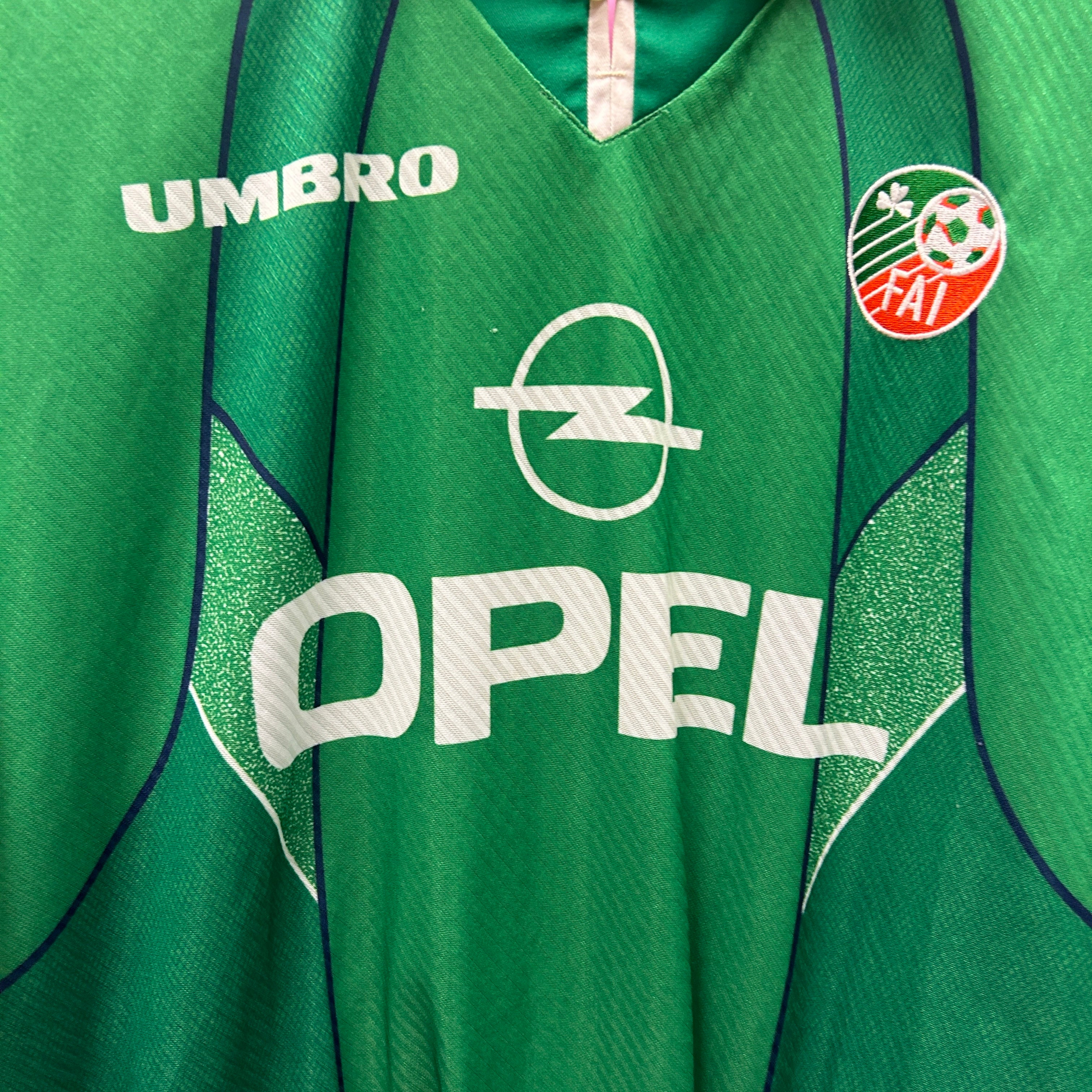 Vintage Ireland 1994-1995 Umbro Football Shirt