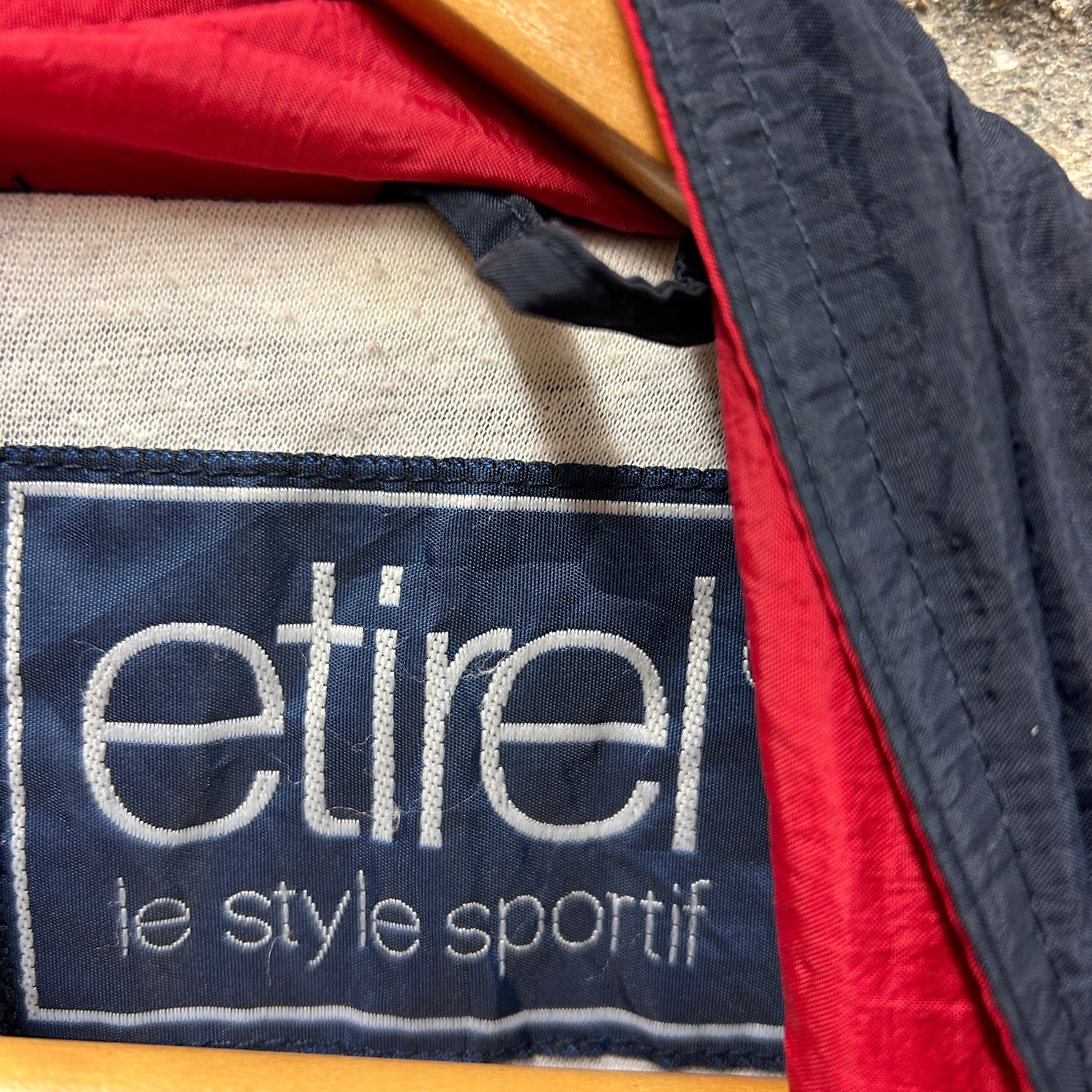 Etirel Windbreaker Jacket