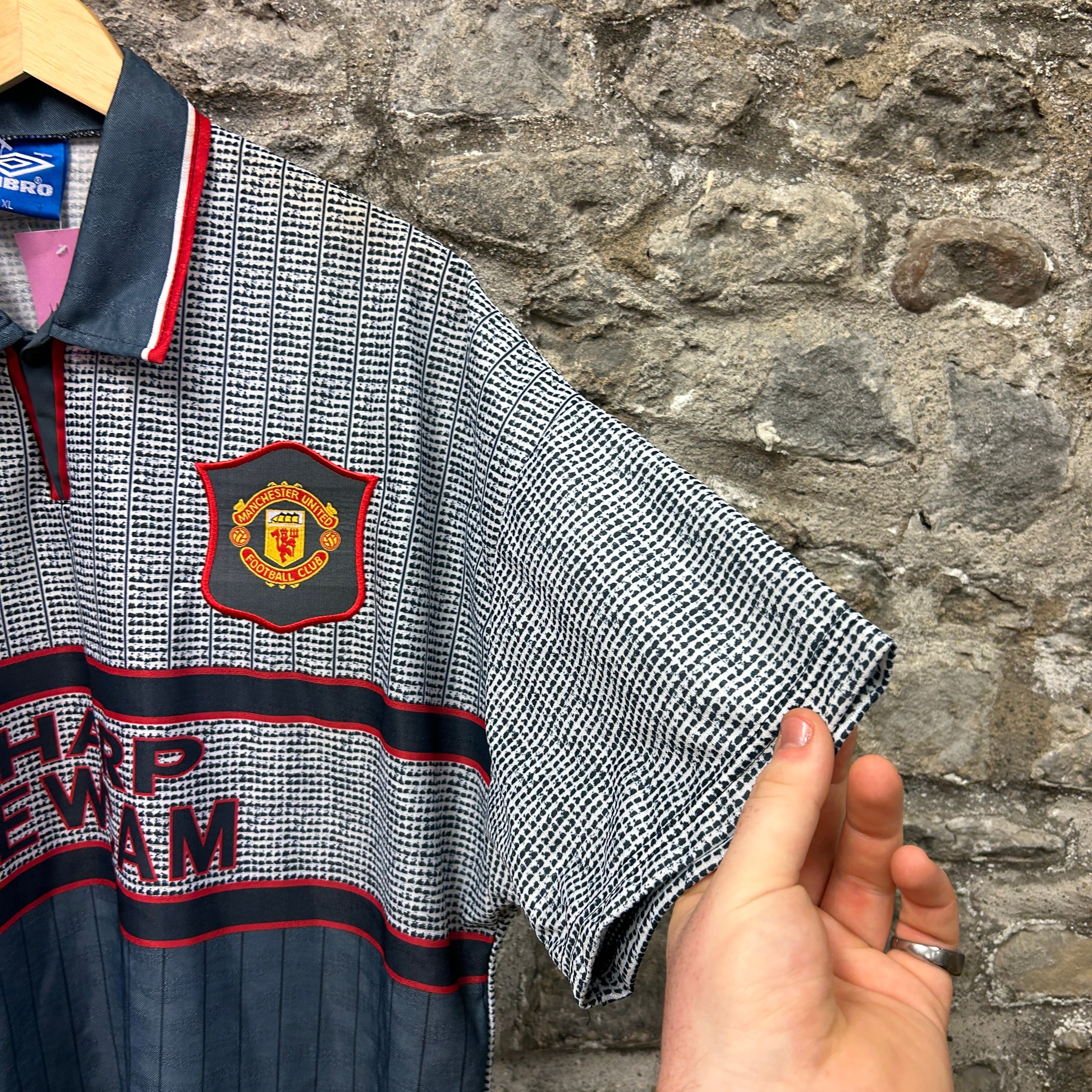 Manchester United 1995-1996 Umbro Football Shirt
