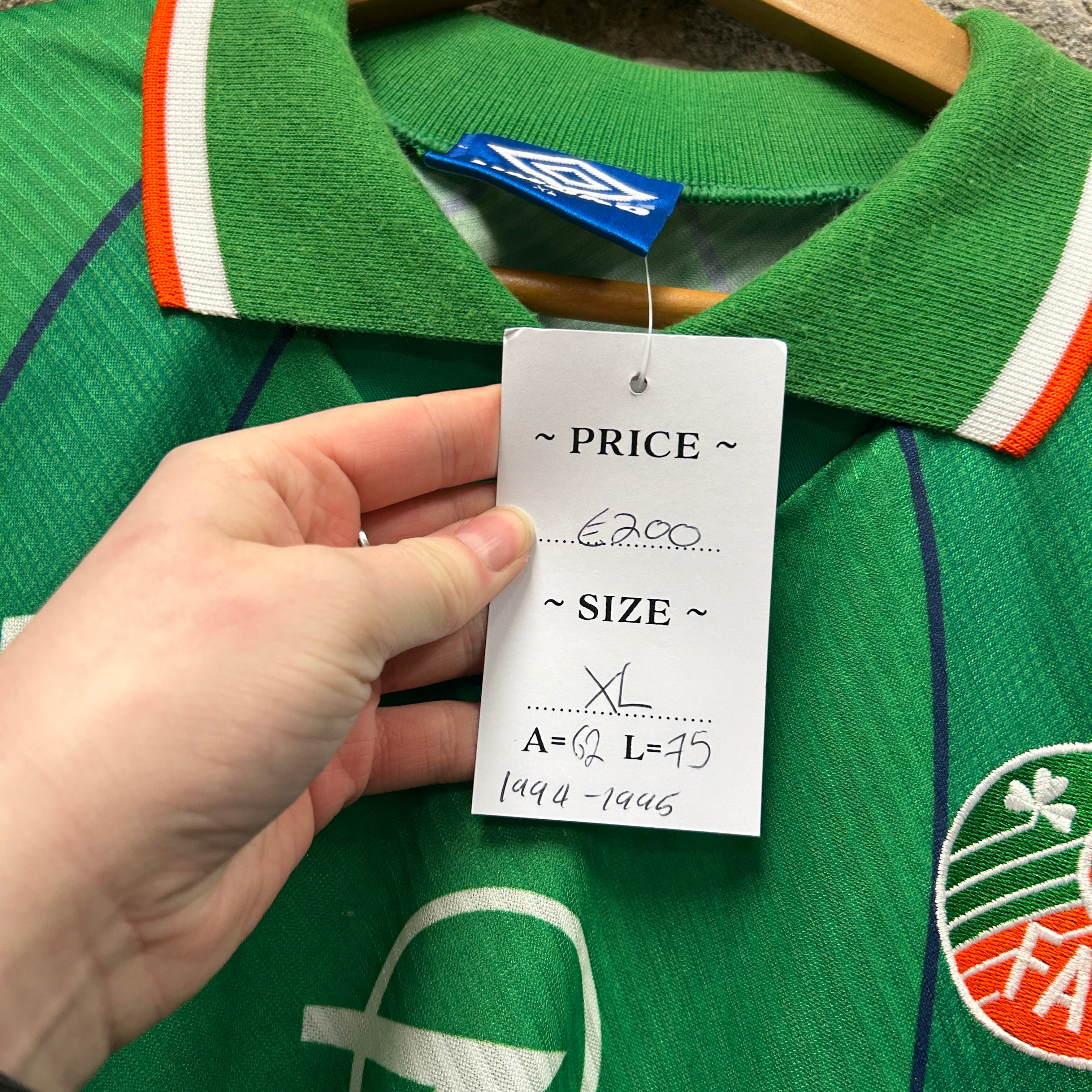 Vintage Ireland 1994-1995 Umbro Football Shirt
