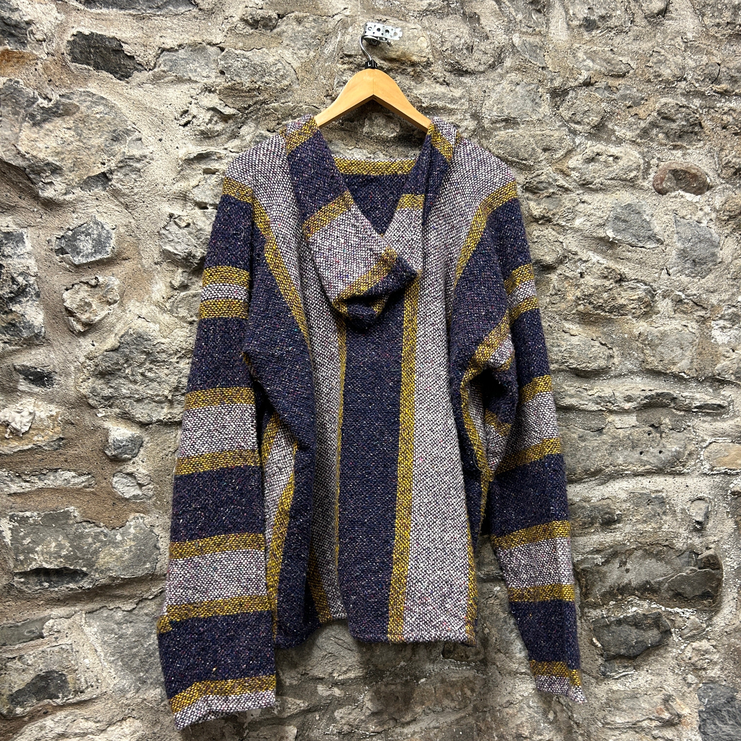 Vintage Artesanías Mayo Baja Hoodie