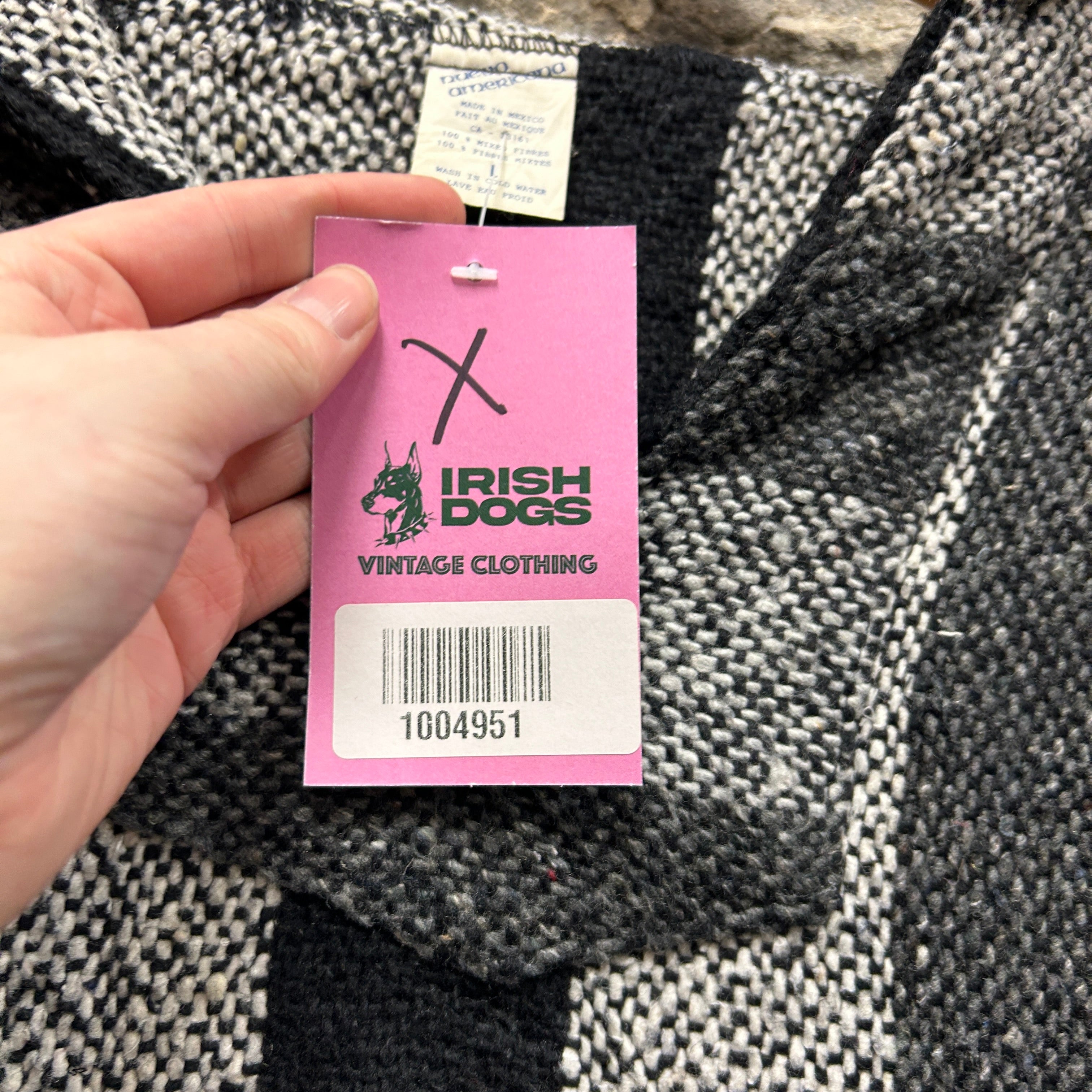 Nueva Americana Baja Hoodie