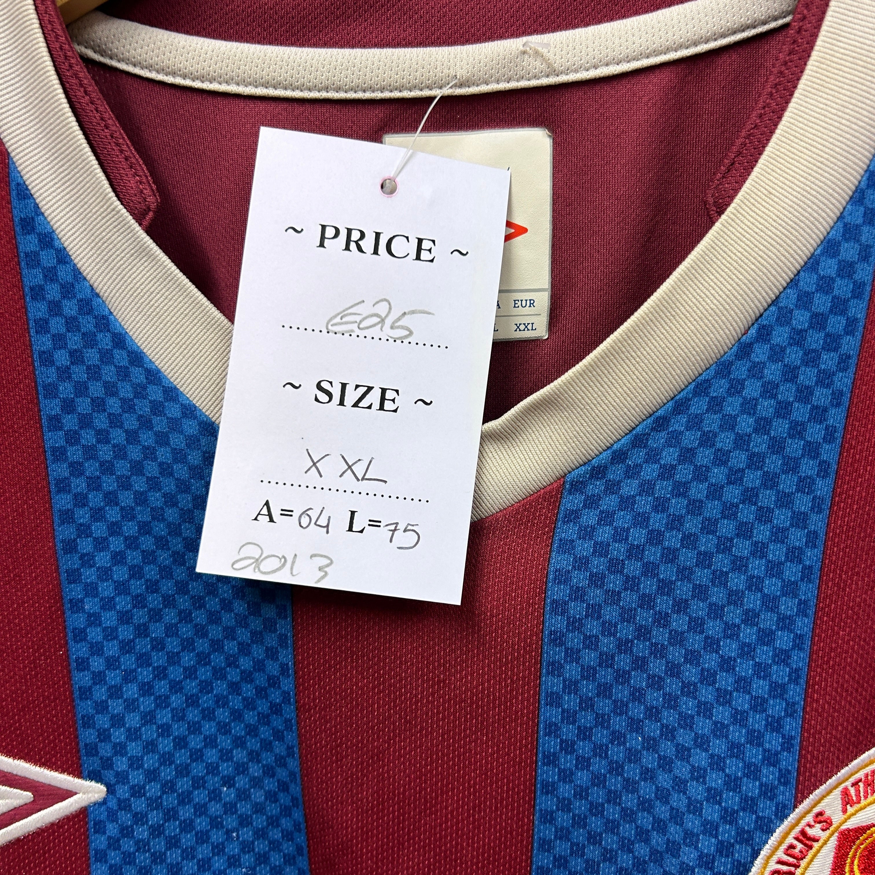 St Pats 2013 Umbro Football Shirt