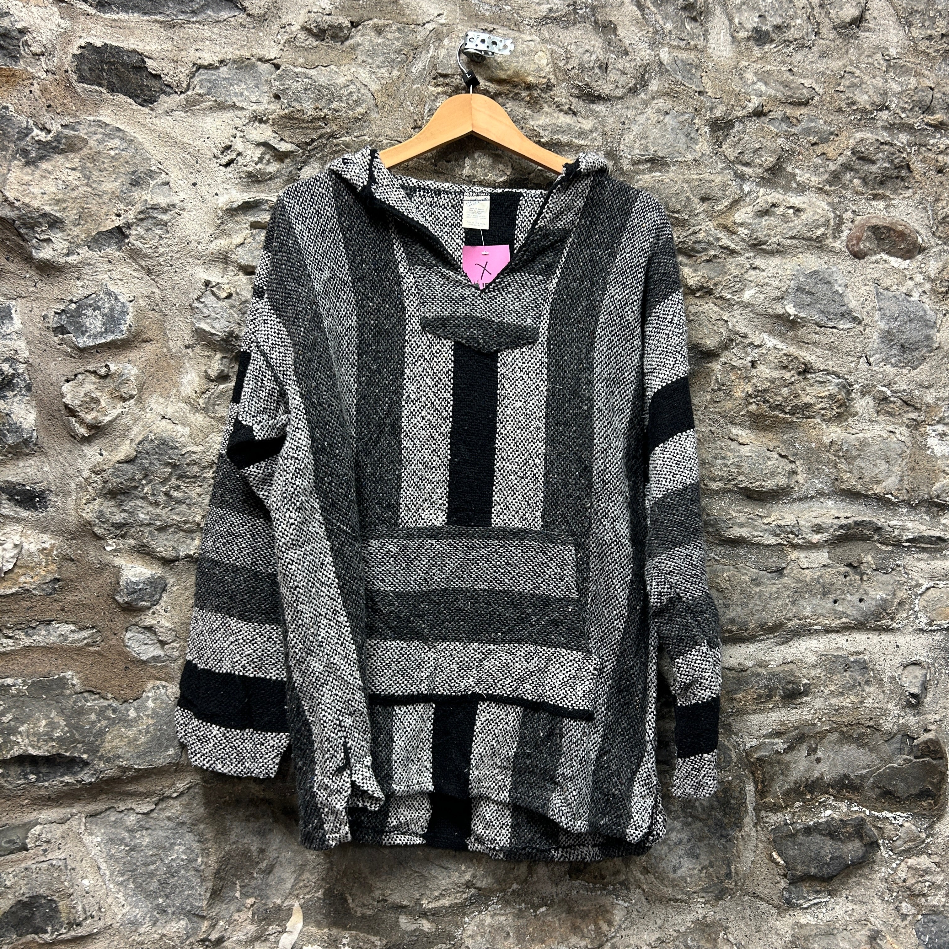 Nueva Americana Baja Hoodie