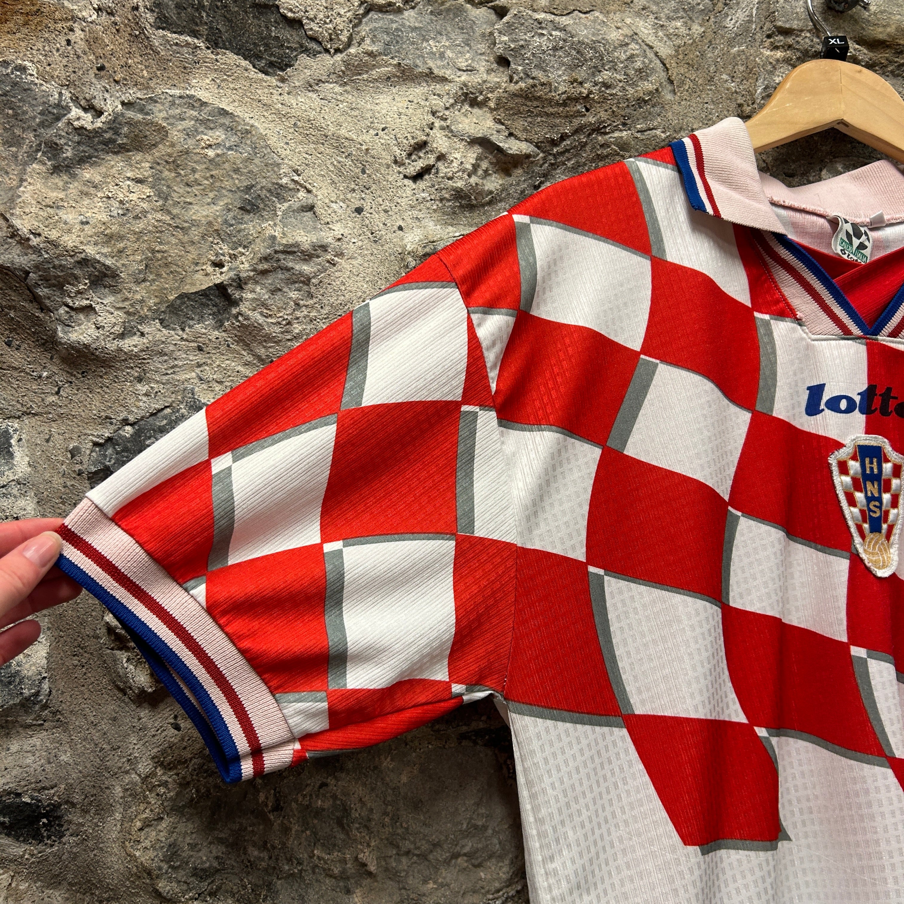 Vintage Croatia 1998-2001 Lotto Football Shirt