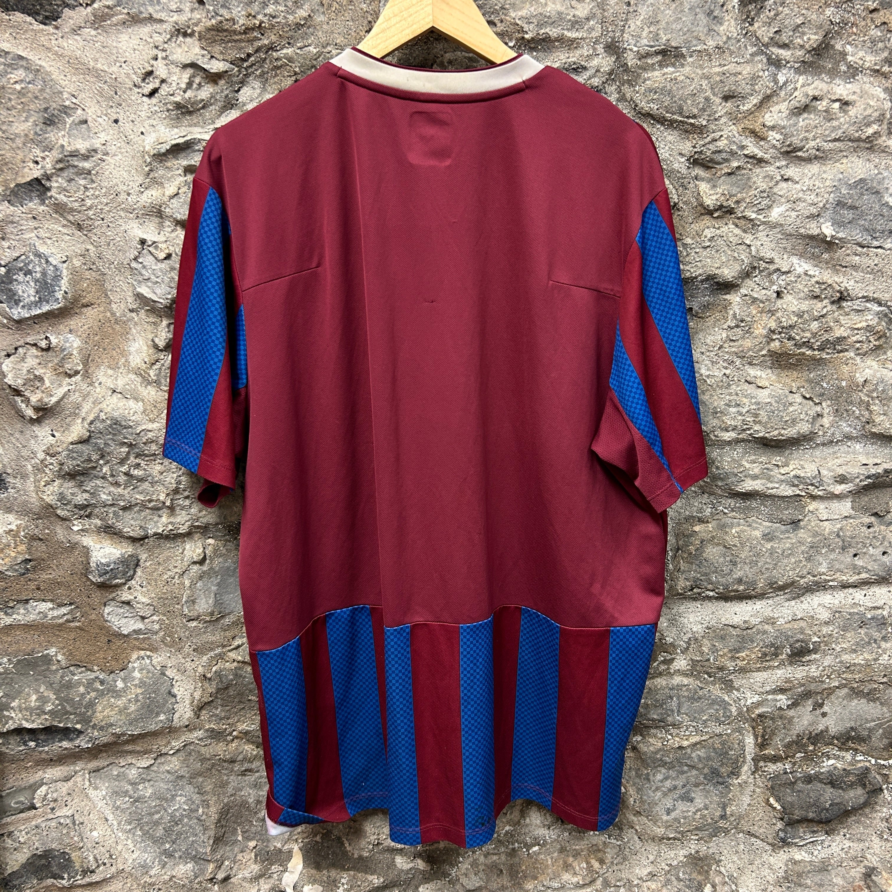 St Pats 2013 Umbro Football Shirt