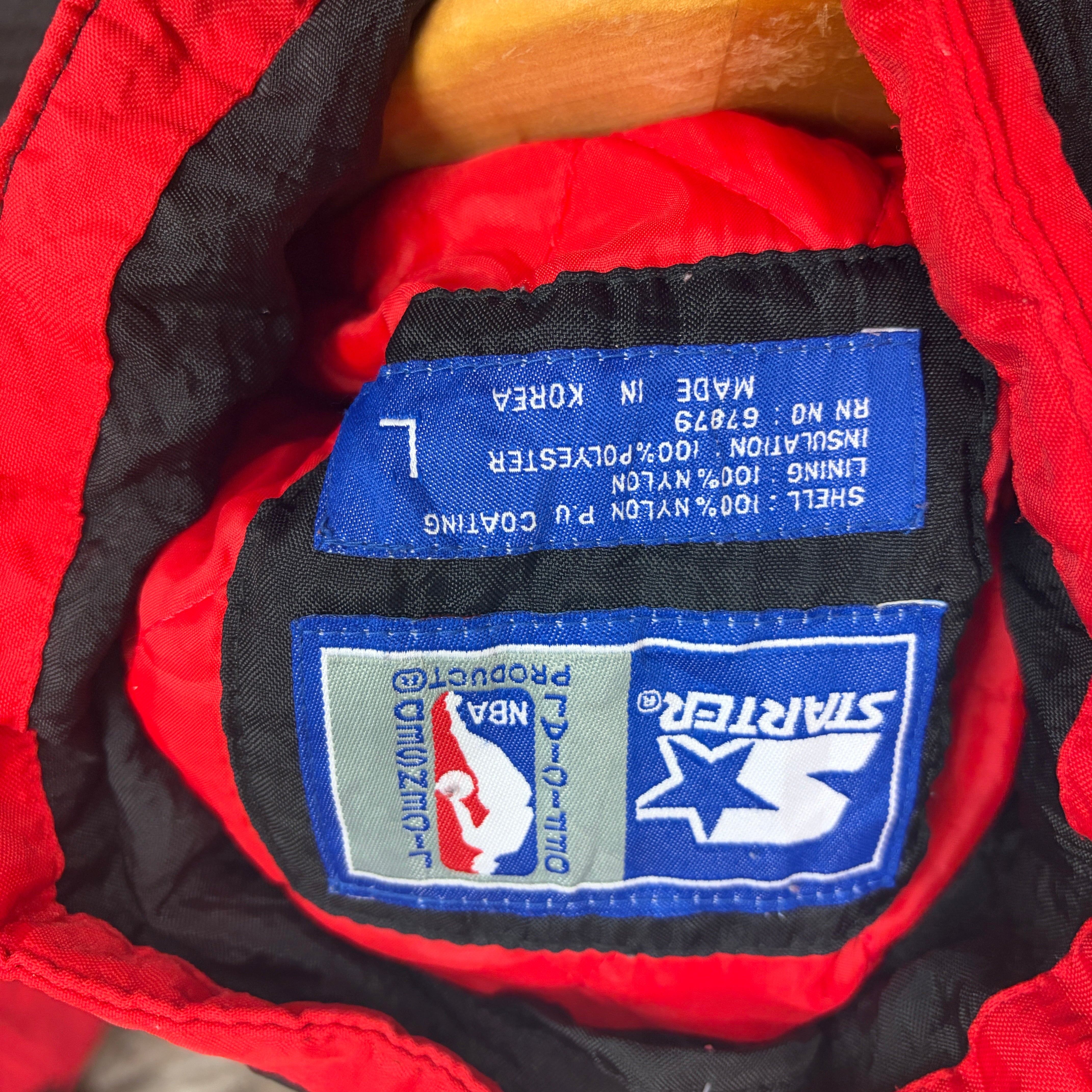 Chicago Bulls Starter Windbreaker Jacket