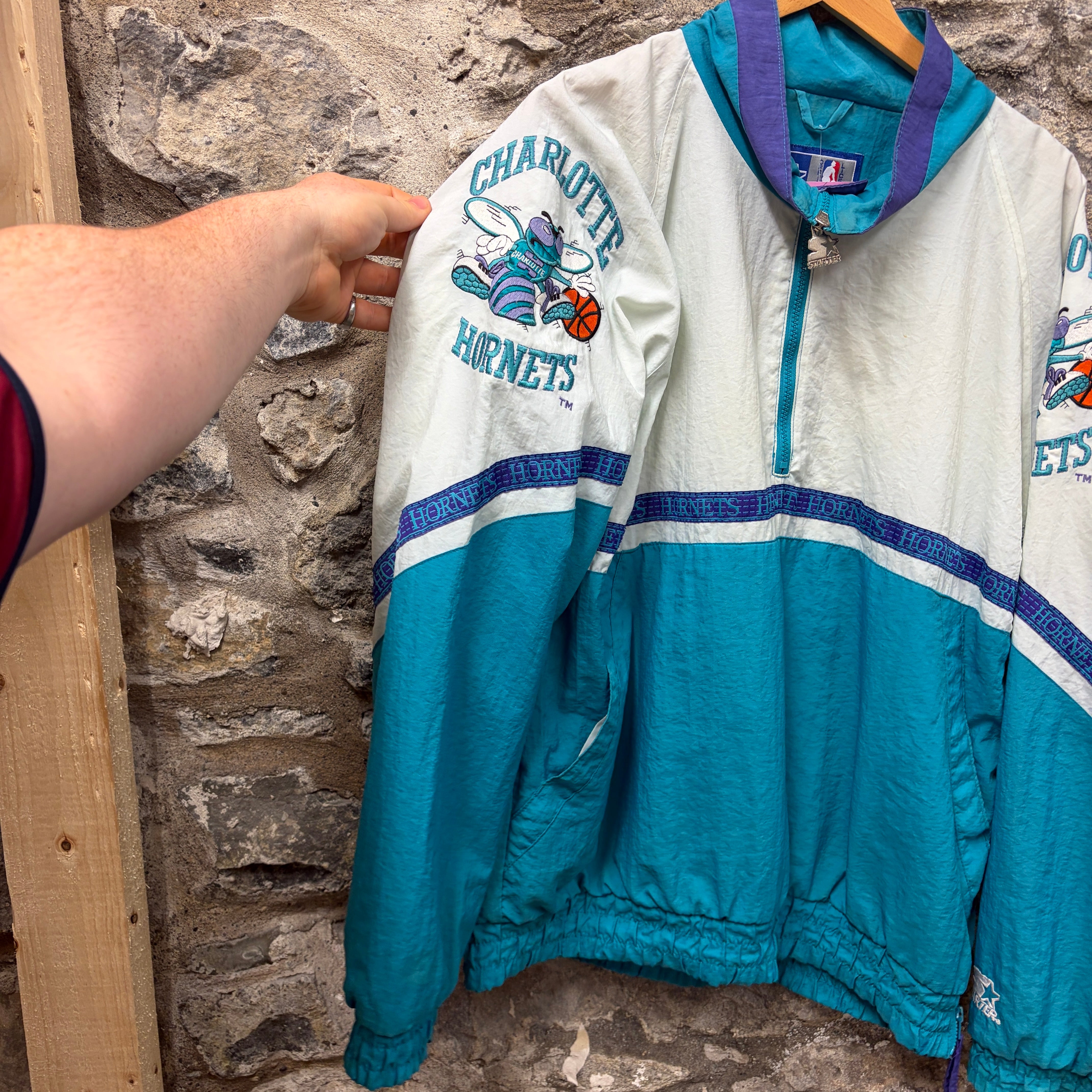 Charlotte Hornets Starter Windbreaker Jacket