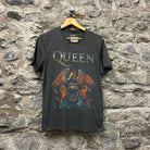 Queen Old Navy T-shirt