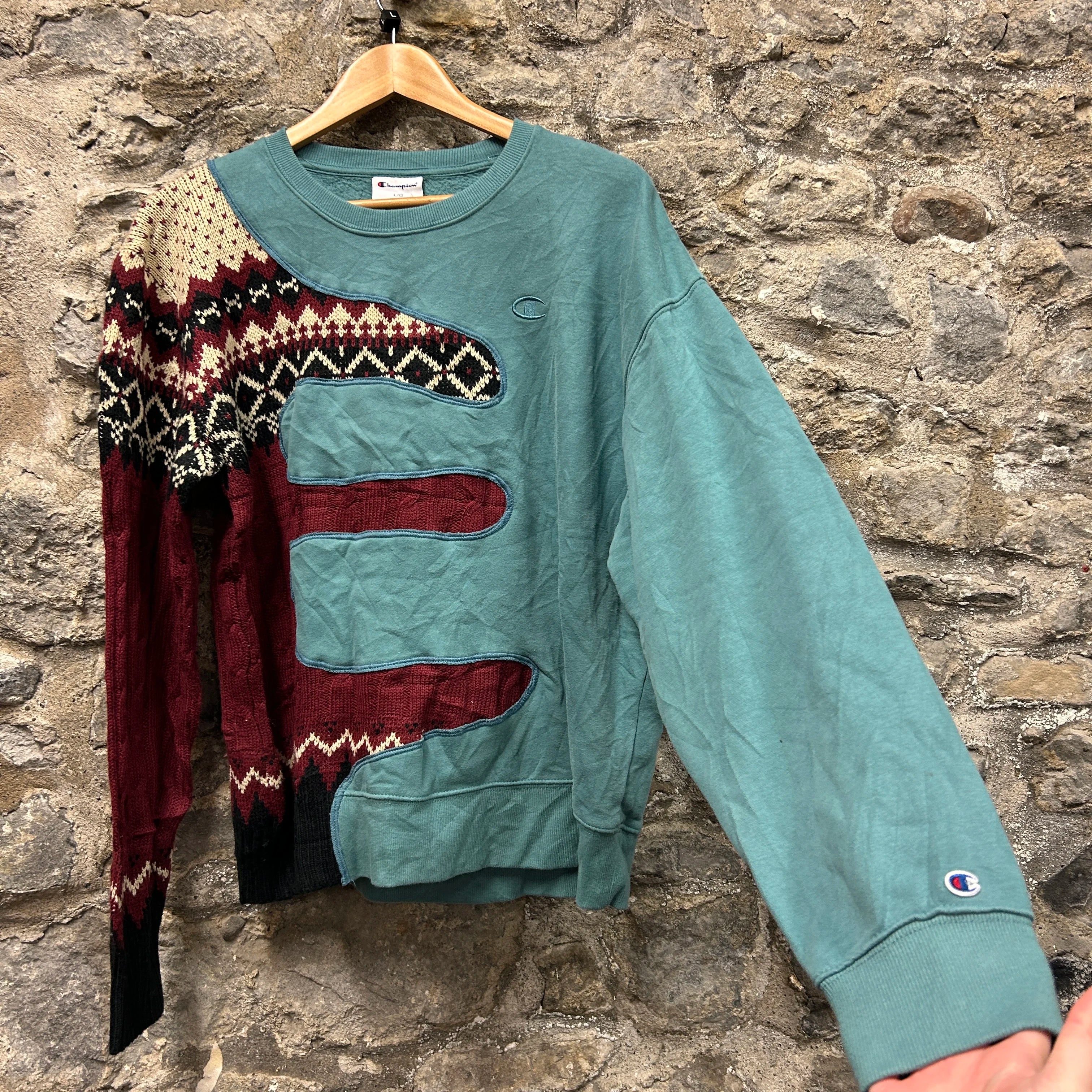 <p>Champion Patterned Rework Sweatshirt</p>