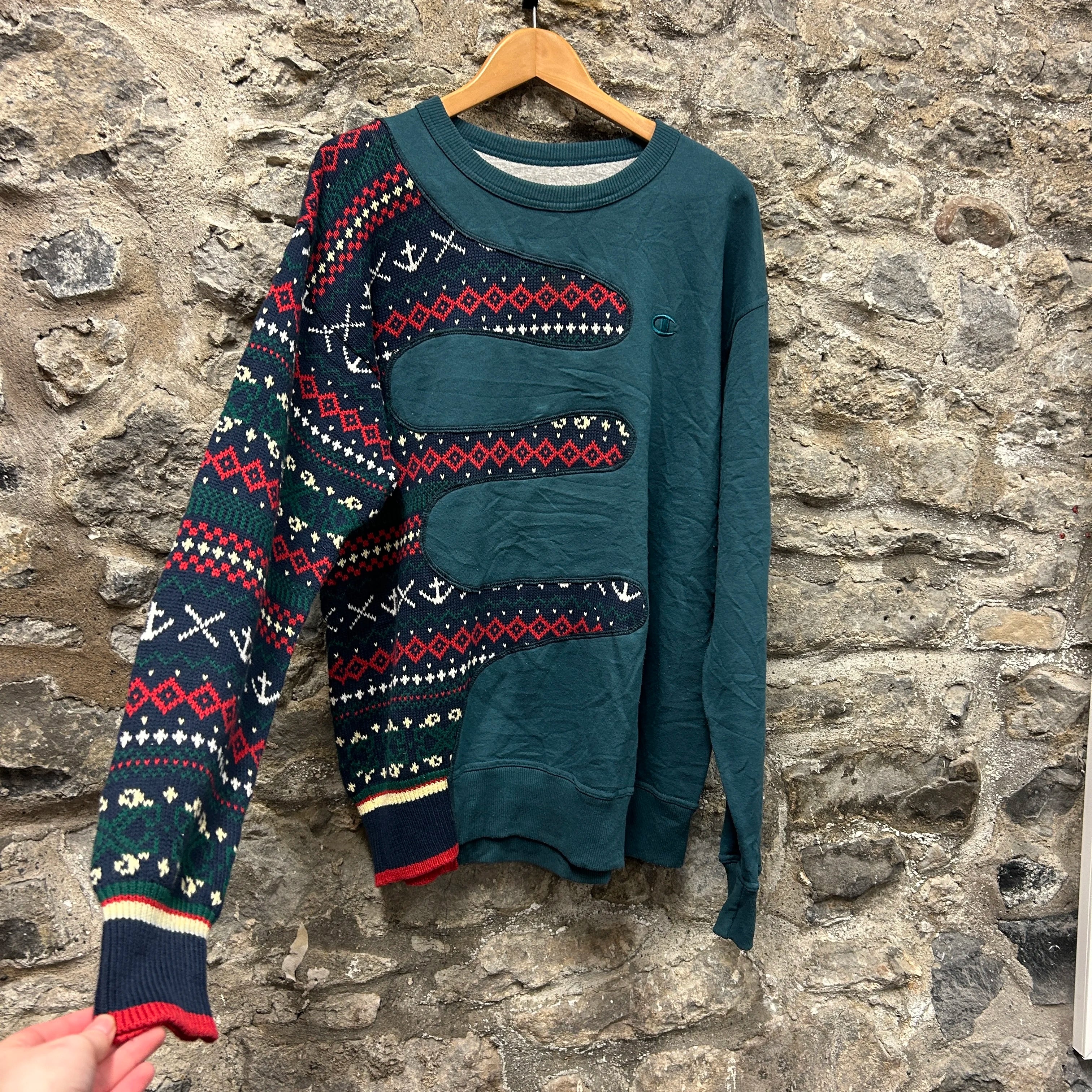 <p>Champion Patterned Rework Sweatshirt</p>