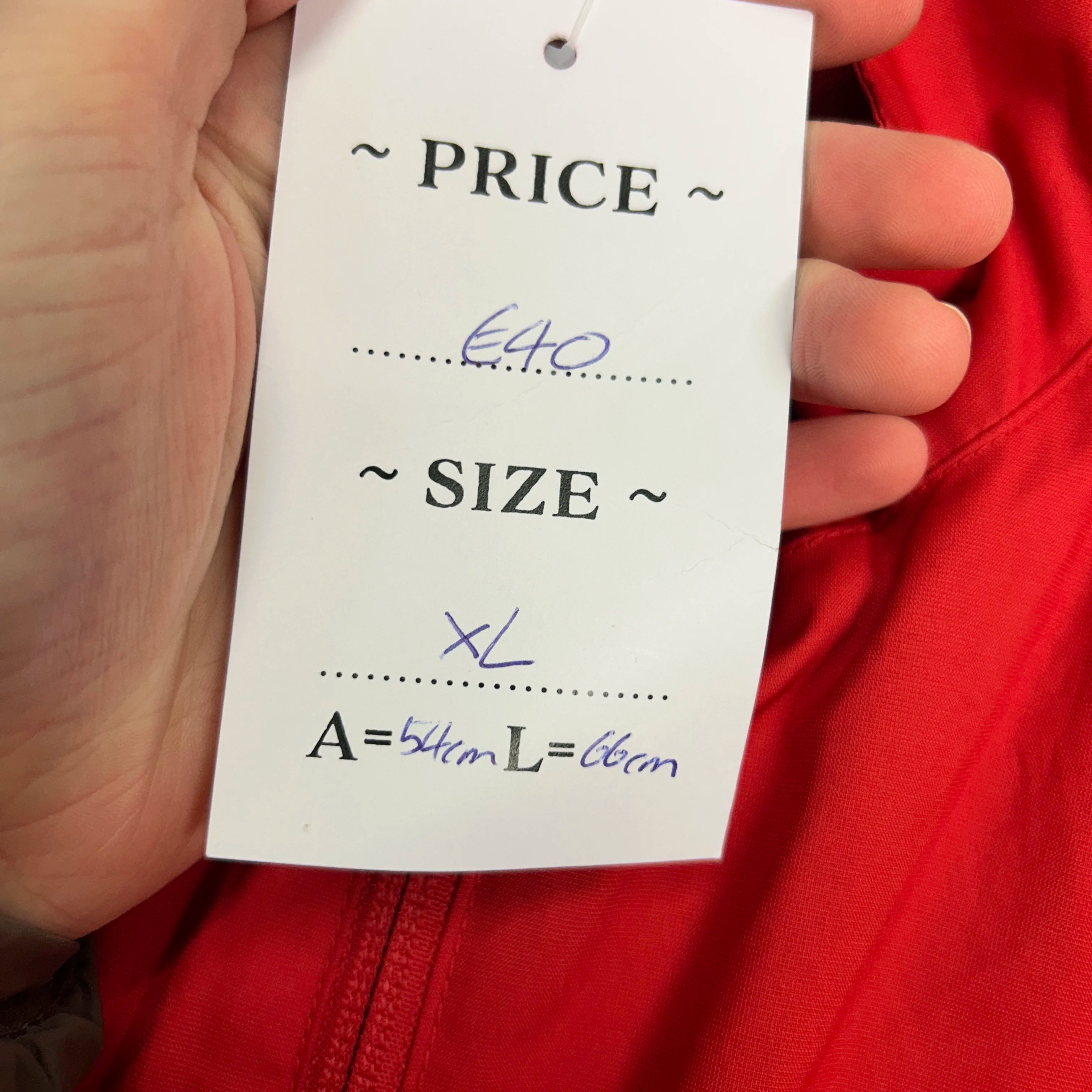 <p>Manchester United Windbreaker Jacket</p>