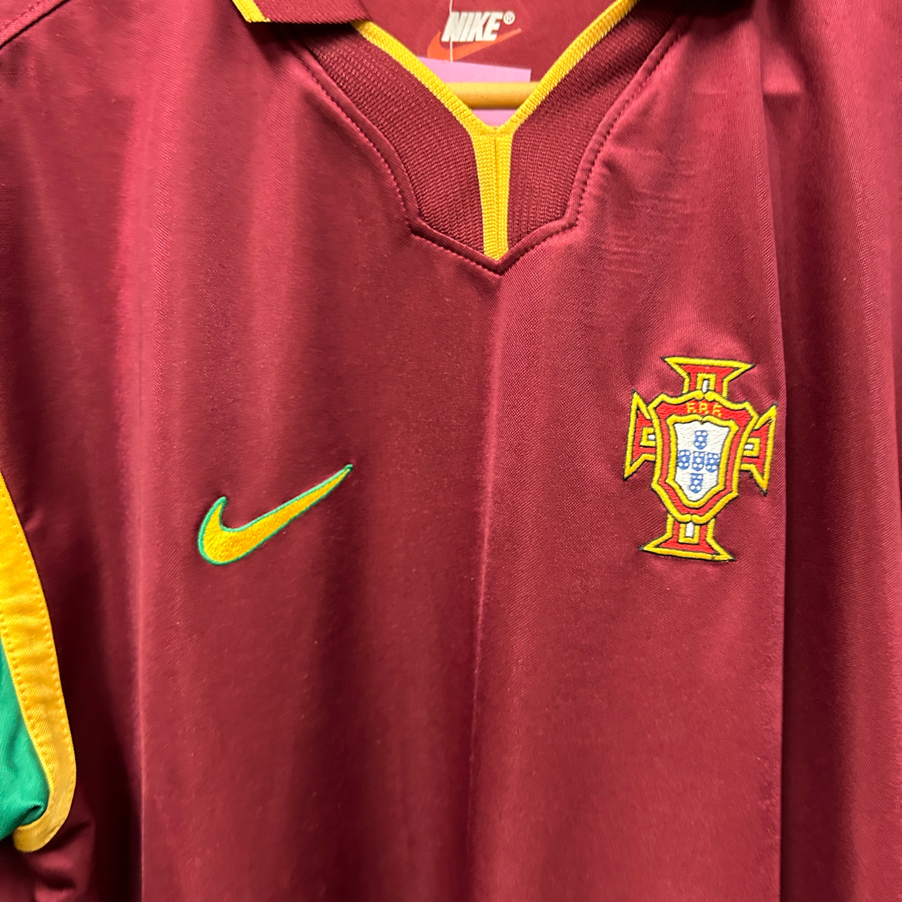 Vintage Portugal 1998/1999 Nike Football Shirt