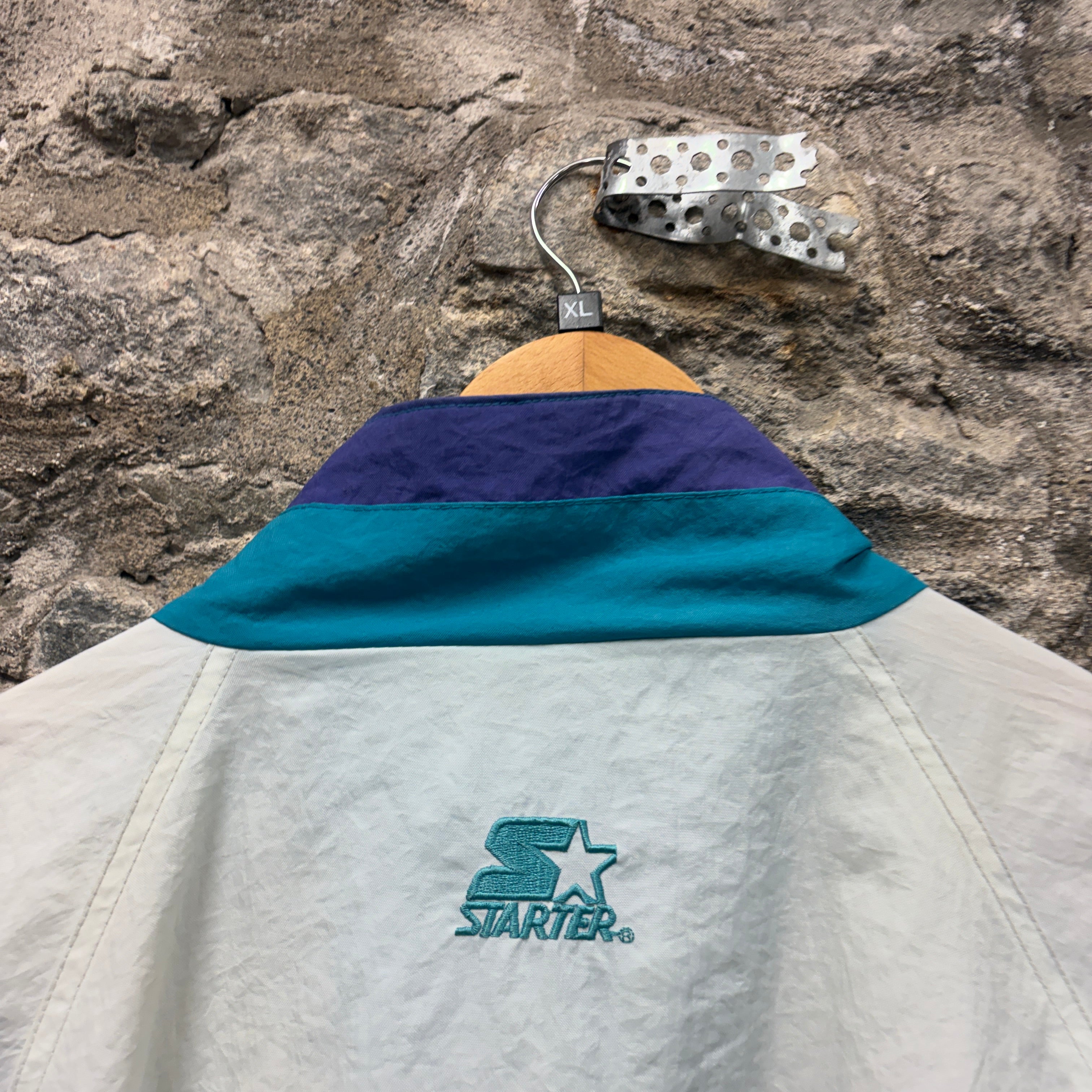 Charlotte Hornets Starter Windbreaker Jacket