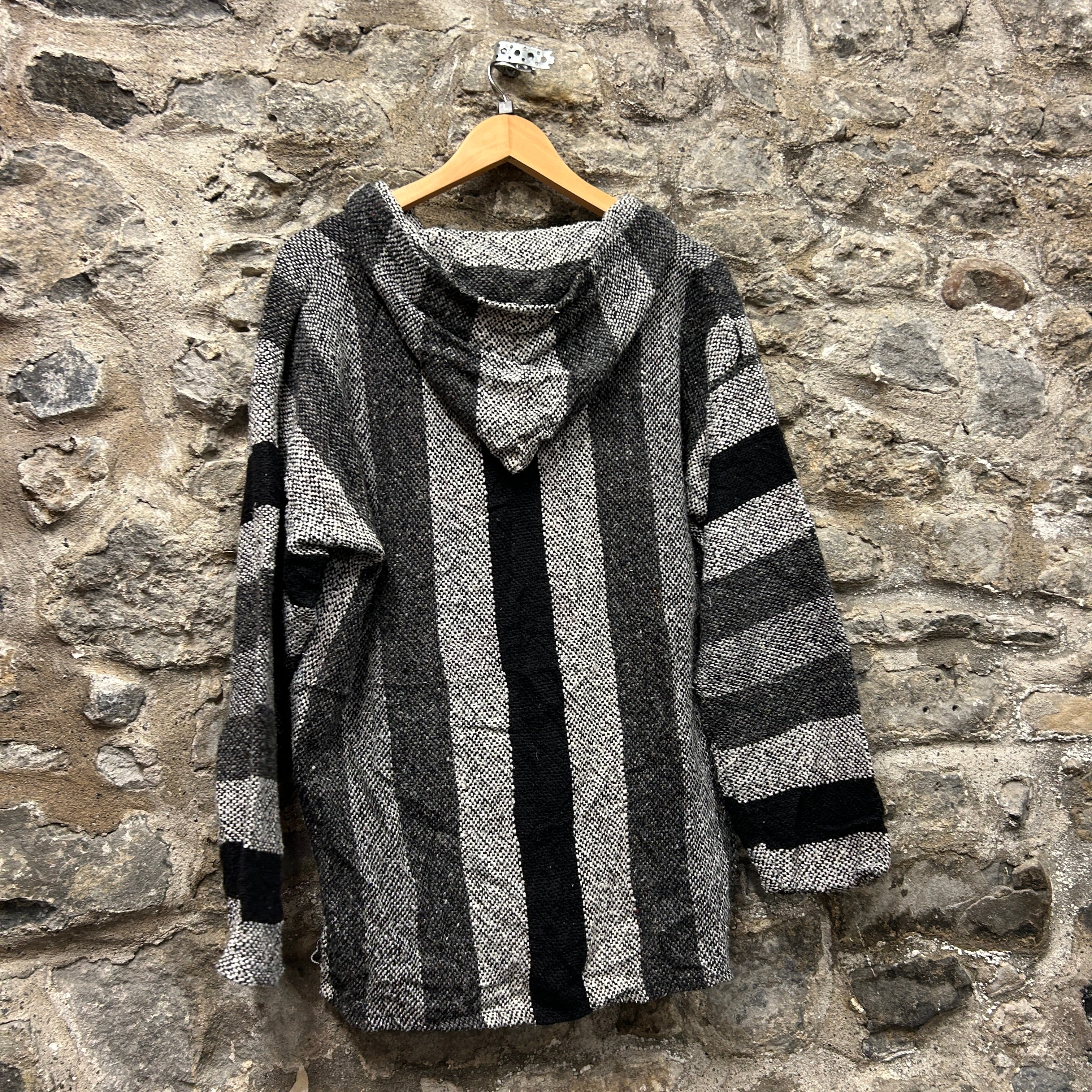 Nueva Americana Baja Hoodie