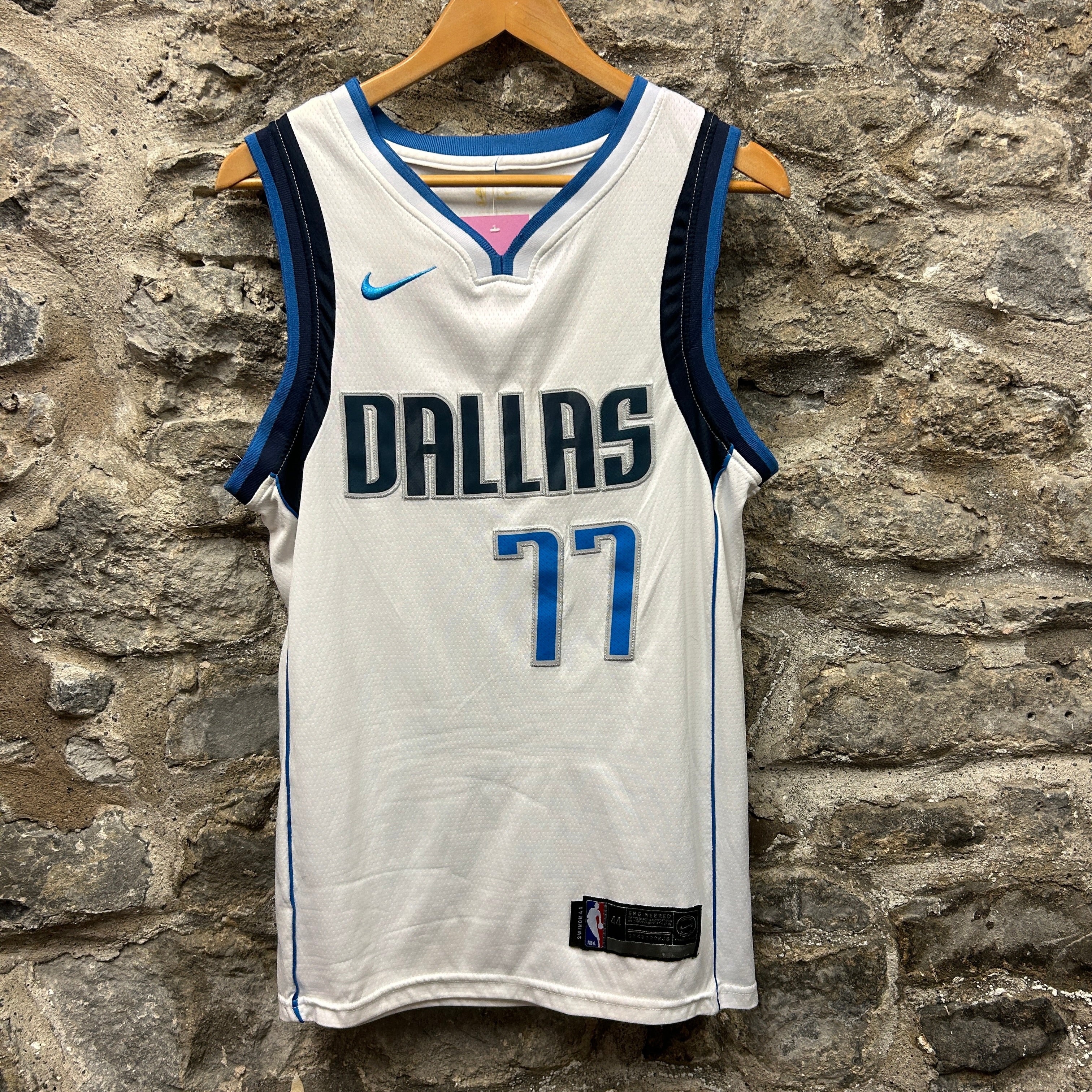 Luka Doncic Dallas Mavericks 2022 Nike Basketball Jersey