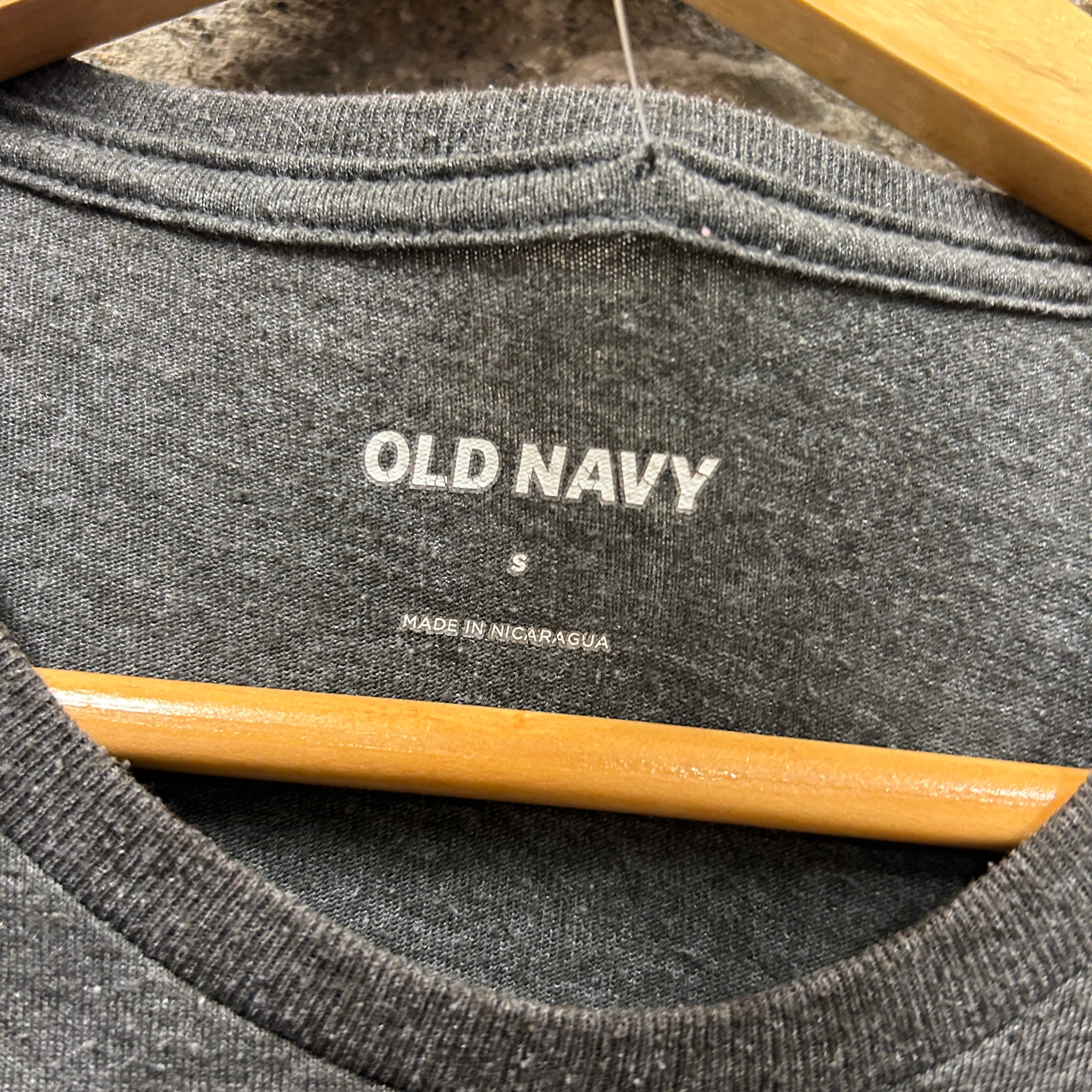 Queen Old Navy T-shirt