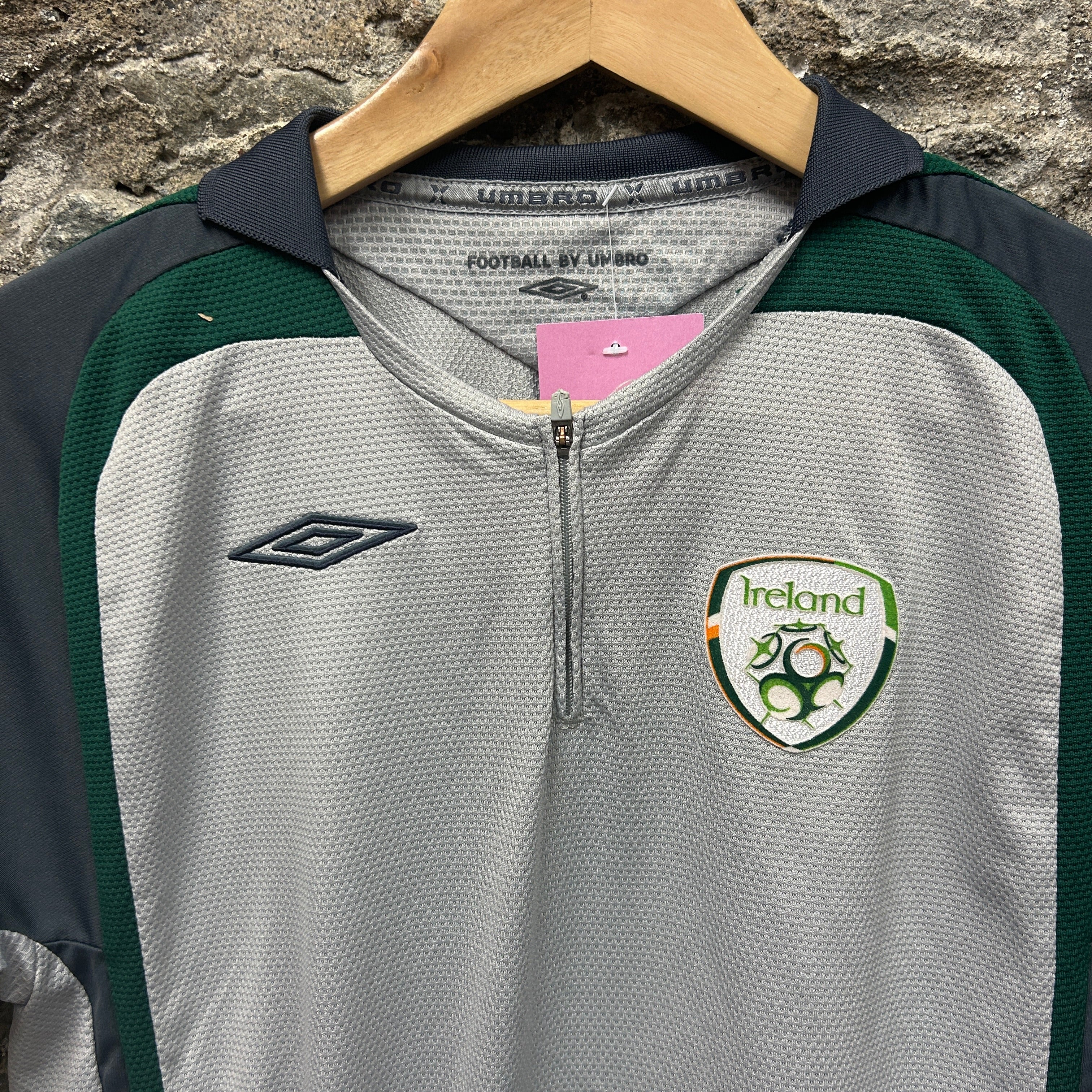Republic of Ireland Umbro Football Shirt 2004-2006 – Irish Dogs