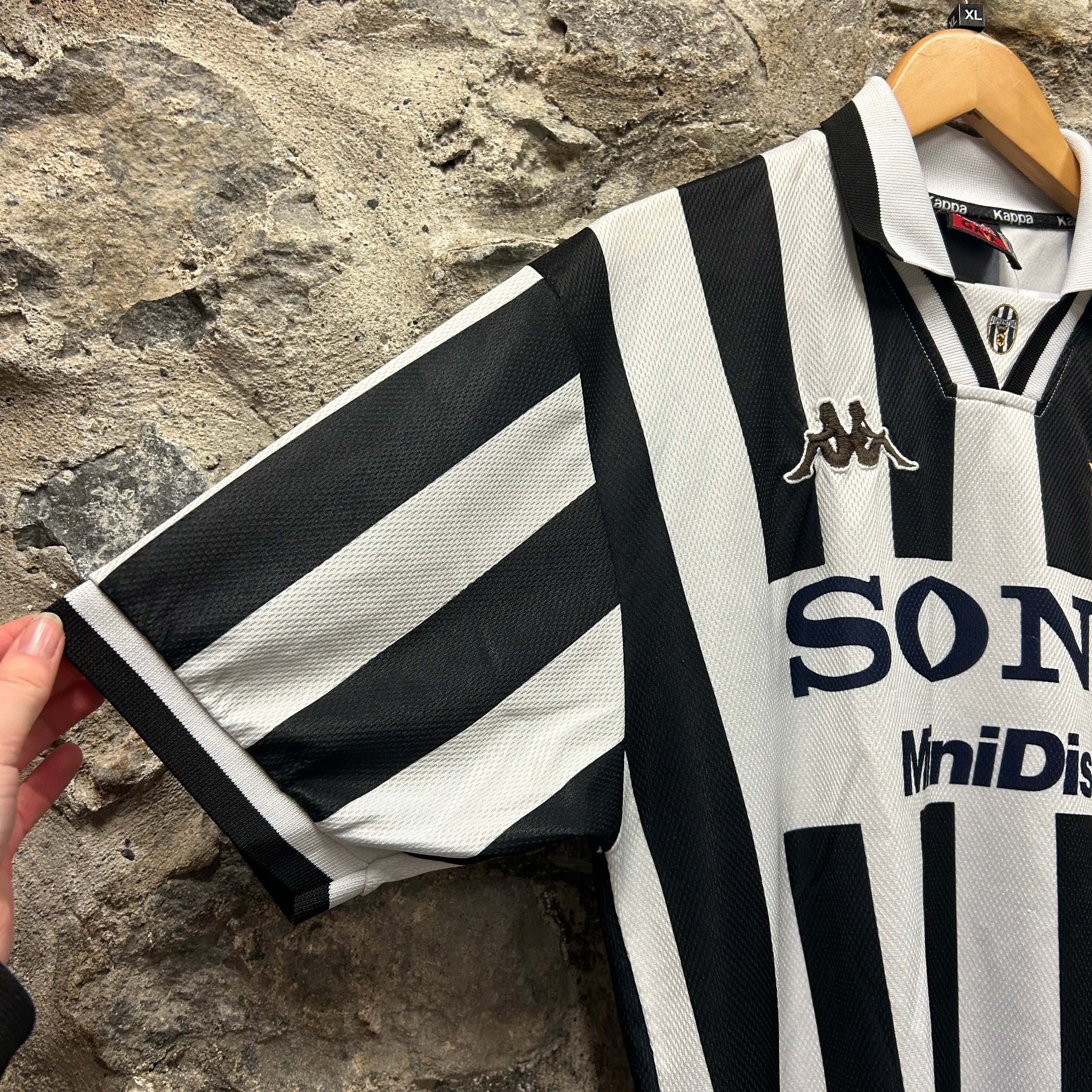 Vintage Juventus 1996-1997 Kappa Football Shirt