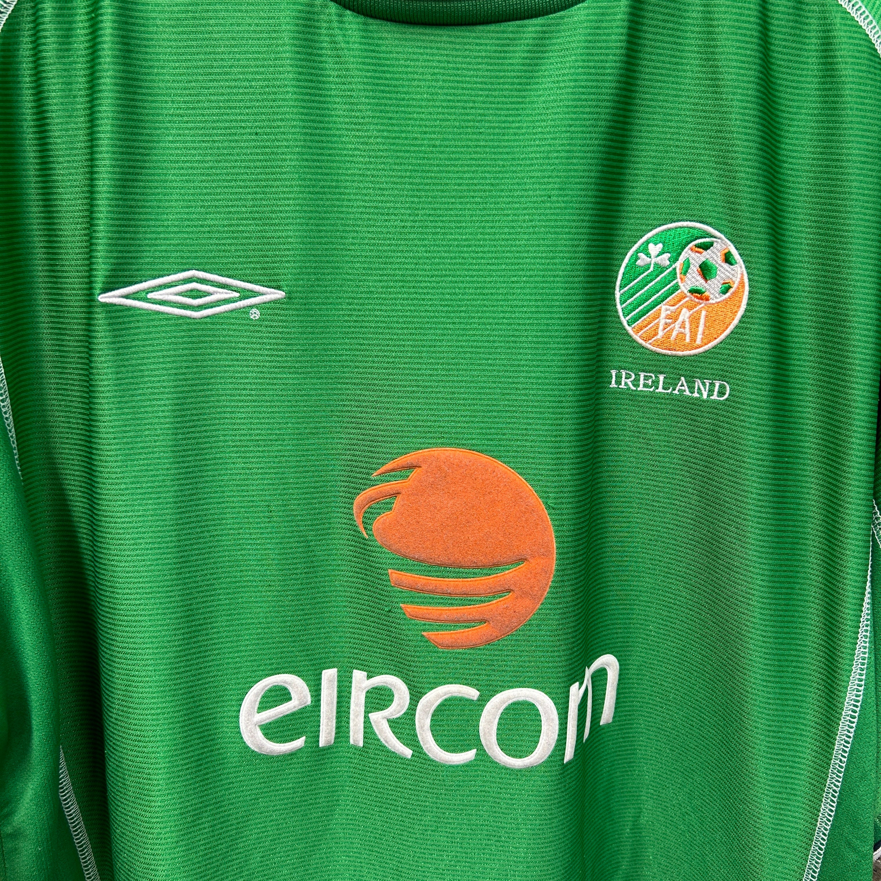 Ireland 2001-2003 Umbro Football Shirt
