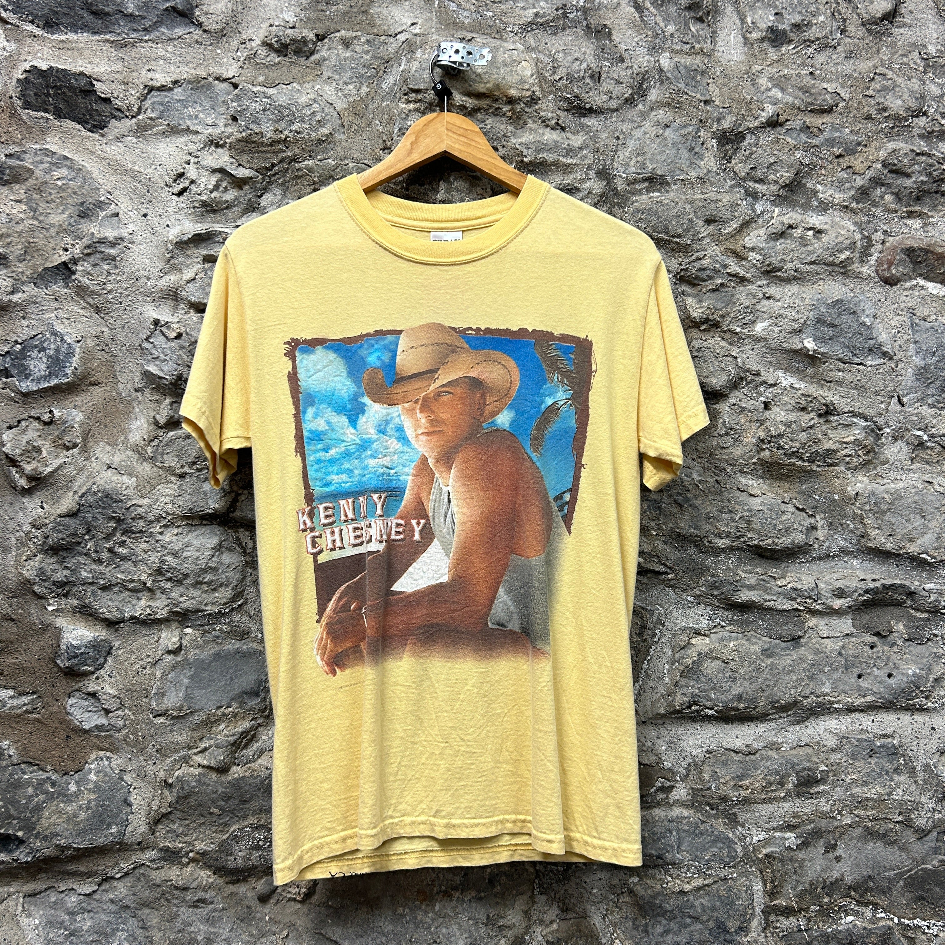 Kenny Chesney Gildan T-shirt
